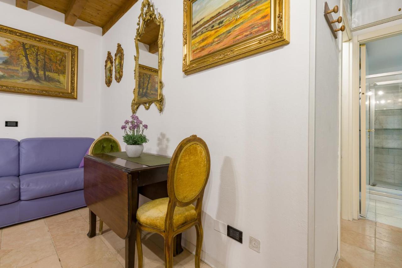 Apartmán Fairy Studio In Verona Exteriér fotografie